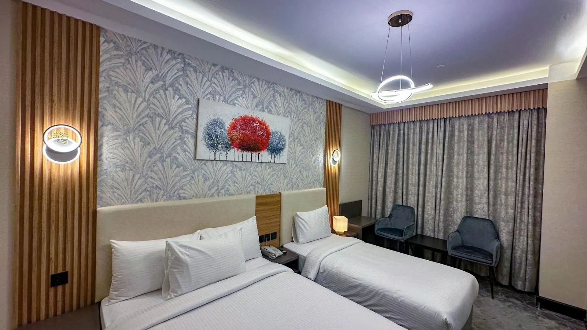 Gold Sky Avenue Hotel دبي
