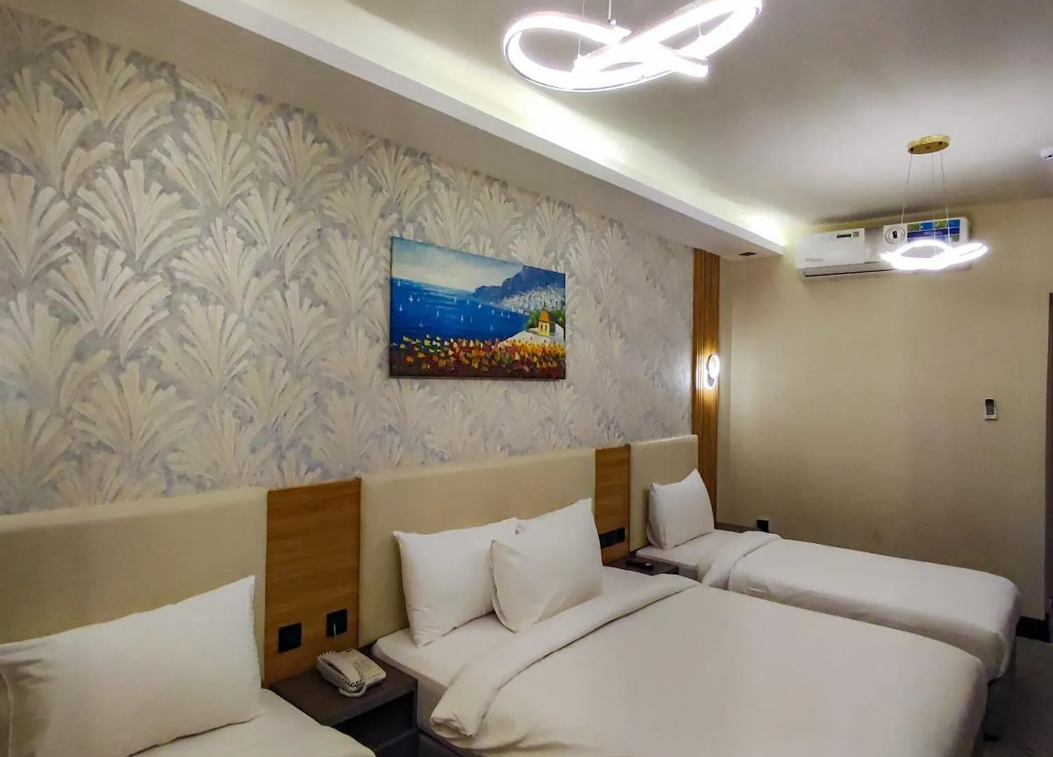 Gold Sky Avenue Hotel دبي