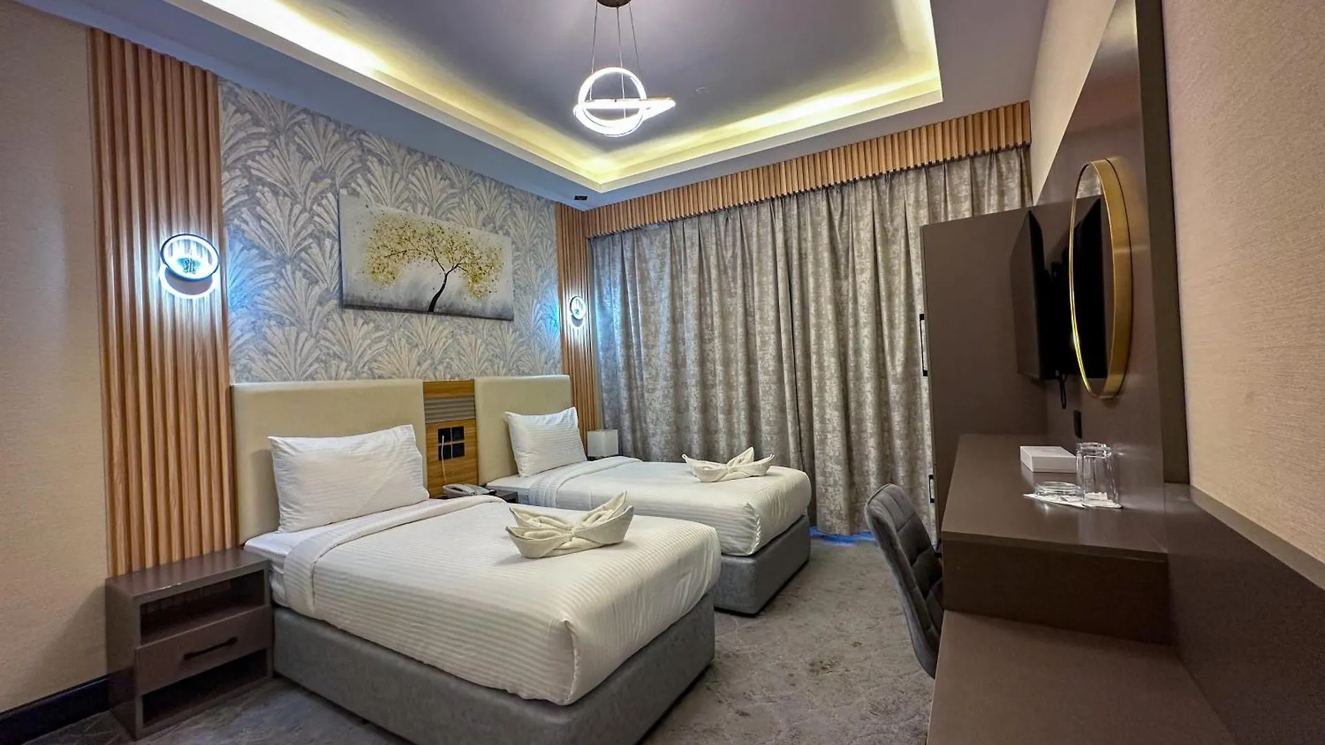 Gold Sky Avenue Hotel دبي