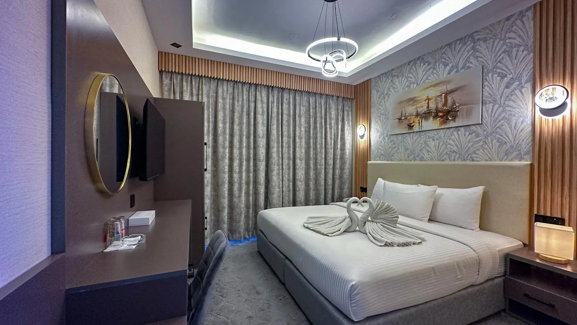 Gold Sky Avenue Hotel دبي